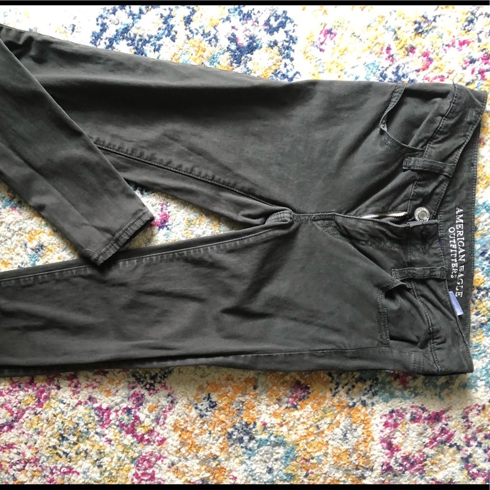 American Eagle jeggings in olive green